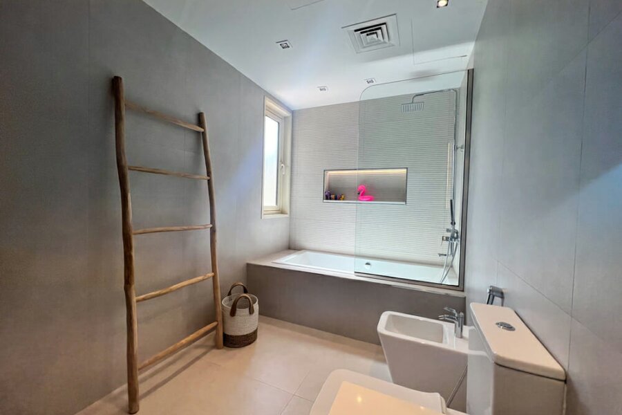 Smart Renovation Design & Fit-Out Company in Dubai presents beautiful Arabian Ranches Saheel Villa bathroom renovation.