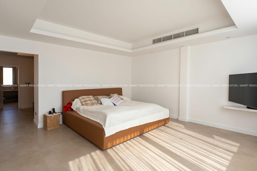 Smart Renovation Design & Fit-Out Company in Dubai presents Arabian Ranches Villa with beautiful bedroom renovation.