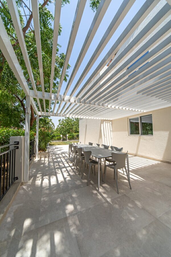 Smart Renovation Design & Fit-Out Company in Dubai presents beautiful Freddy Mercury villa renovation.