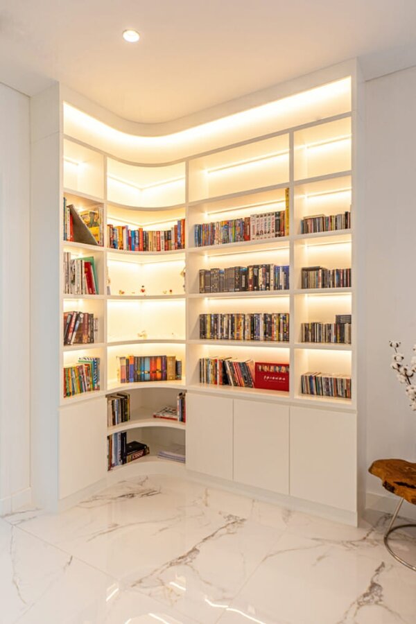 Smart Renovation Design & Fit-Out Company in Dubai presents beautiful Freddy Mercury villa renovation.