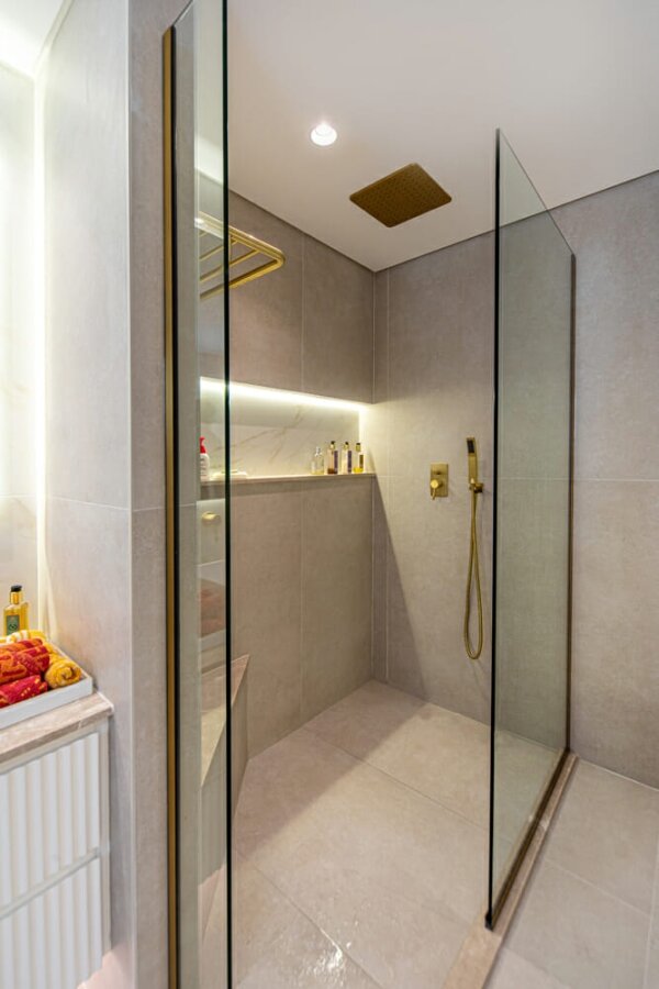 Smart Renovation Design & Fit-Out Company in Dubai presents beautiful Freddy Mercury villa bathroom renovation.