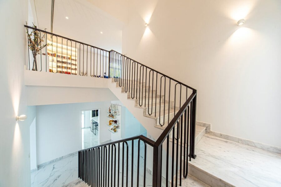 Smart Renovation Design & Fit-Out Company in Dubai presents beautiful Freddy Mercury villa renovation.